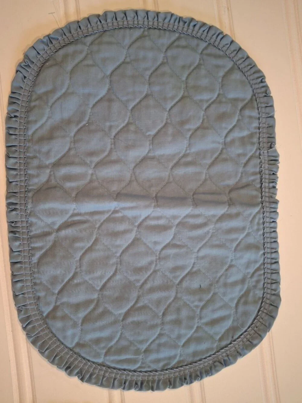 Set of 4 Blue Quilted Oval Placemats Ruffle Trim Farmhouse Cottage Chic
